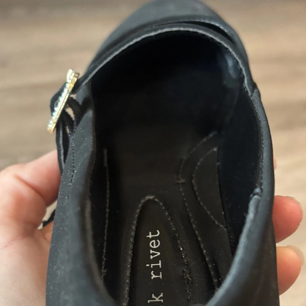 Black Rivet Aoife Girls Mary Jane Black Velvet Flat Strap Dress Shoes